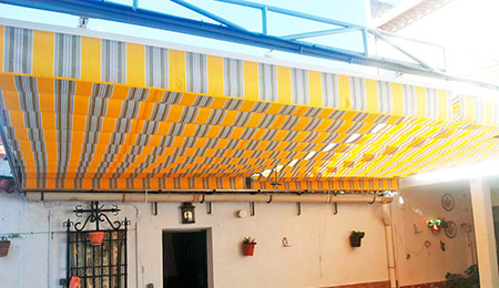 Fabricacion e instalacion de toldos en Guadarrama.